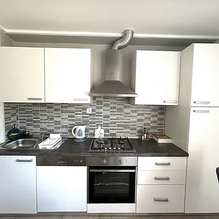 Tena Apartman Kukuljanovo